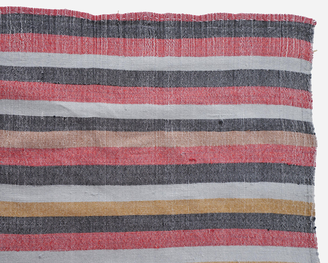 Kilim Rug 6' 7" x 8' 2" | No. VR72440