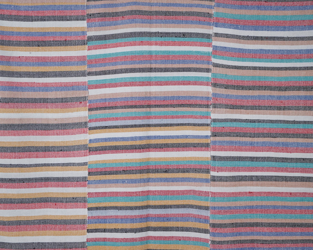 Kilim Rug 6' 7" x 8' 2" | No. VR72440