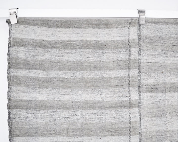 Kilim Rug 6' 5" x 9' 10" | No. VR70890