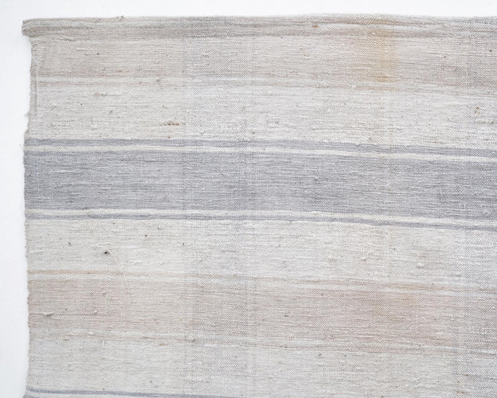 Faded Kilim Rug 5' 6" x 8' | No. VR55372