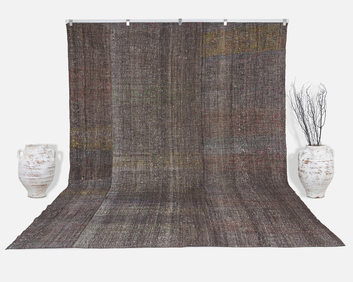 Brown Kilim Rug 8' 10" x 12' | No. VR76768
