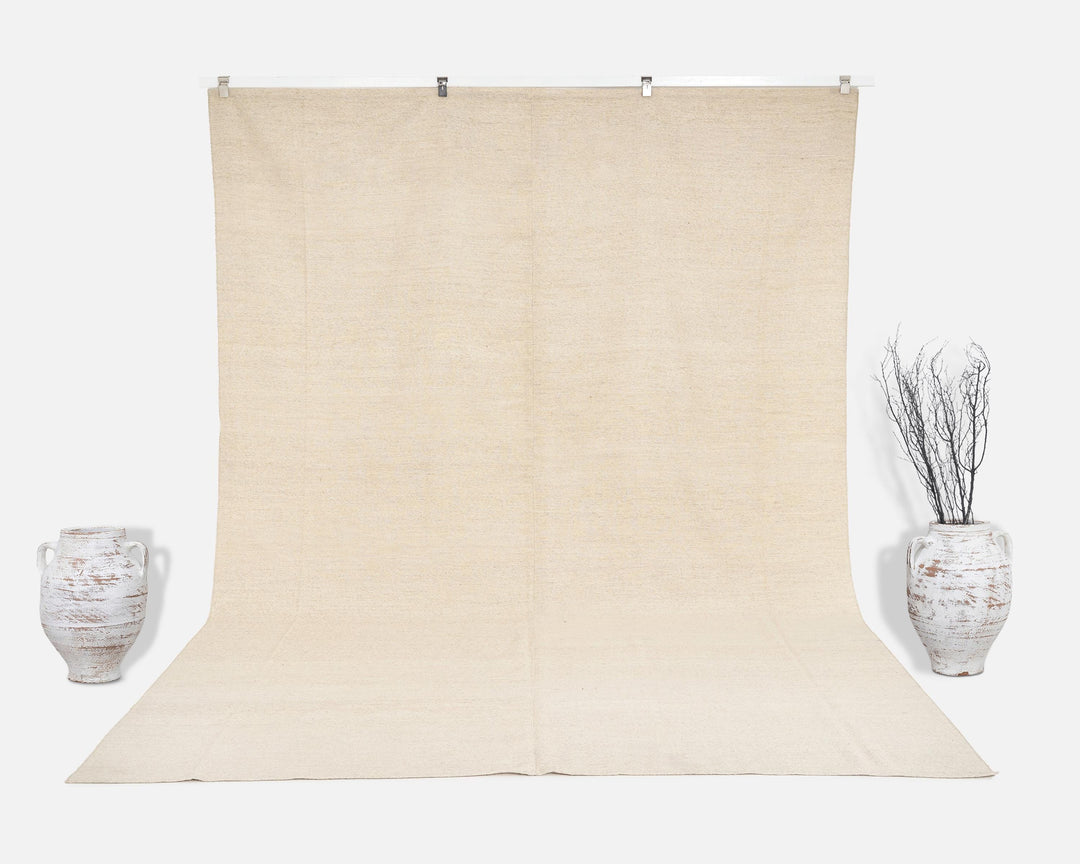 Beige Kilim Rug 7' 11" x 11' 4" | No. VR31730
