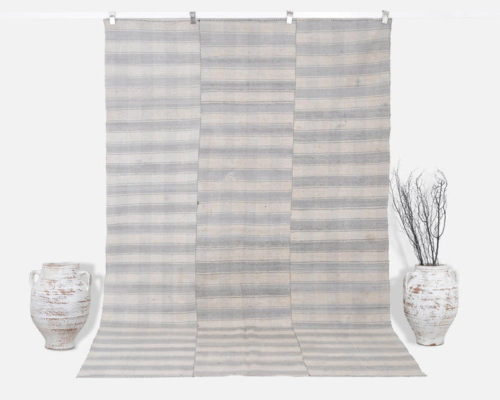 Faded Kilim Rug 5' 11" x 9' 2" | No. VR81223