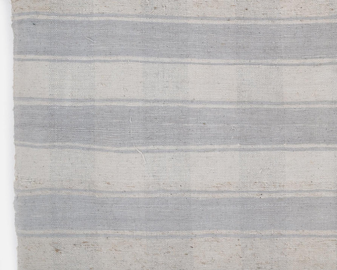 Faded Kilim Rug 5' 11" x 9' 2" | No. VR81223