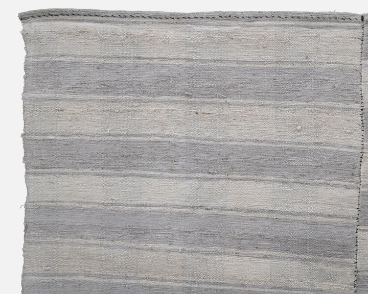 Faded Kilim Rug 5' 11" x 9' 2" | No. VR81223