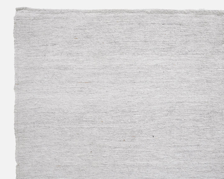 White Kilim Rug 6' 4" x 8' 11" | No. VR60523