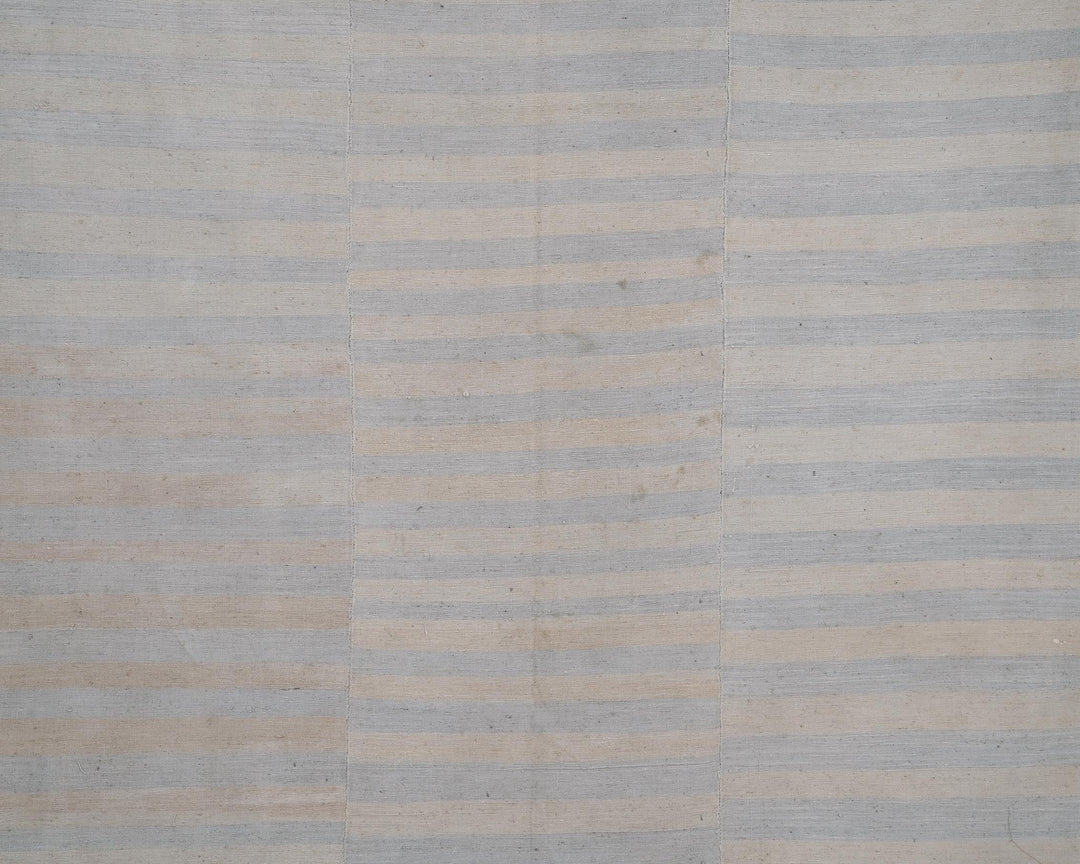 Faded Kilim Rug 5' 10" x 9' 2" | No. VR27955