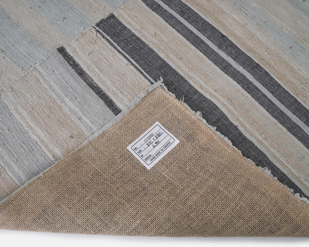 Faded Kilim Rug 5' 10" x 9' 2" | No. VR27955