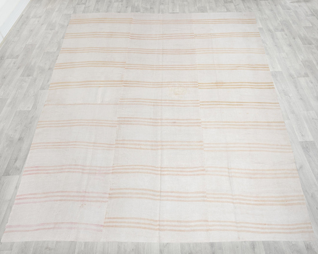 White Kilim Rug 10' 5" x 11' 4" | No. VR38319