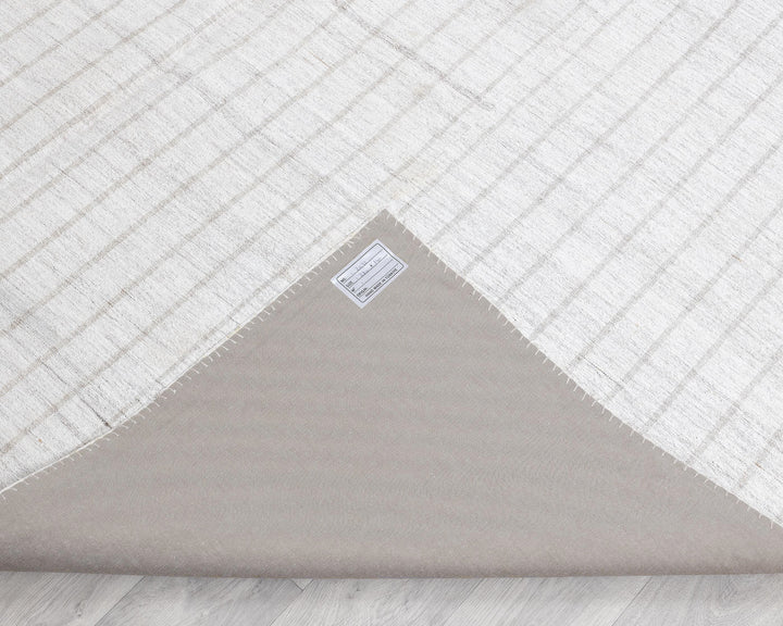 White Kilim Rug 7' x 5' | No. VR13055