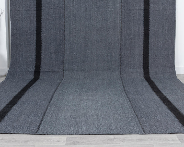 Black Kilim Rug 9' 10" x 12' 6" | No. VR59110