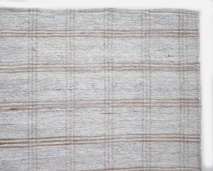 White Kilim Rug 6' x 9' | No. VR82679