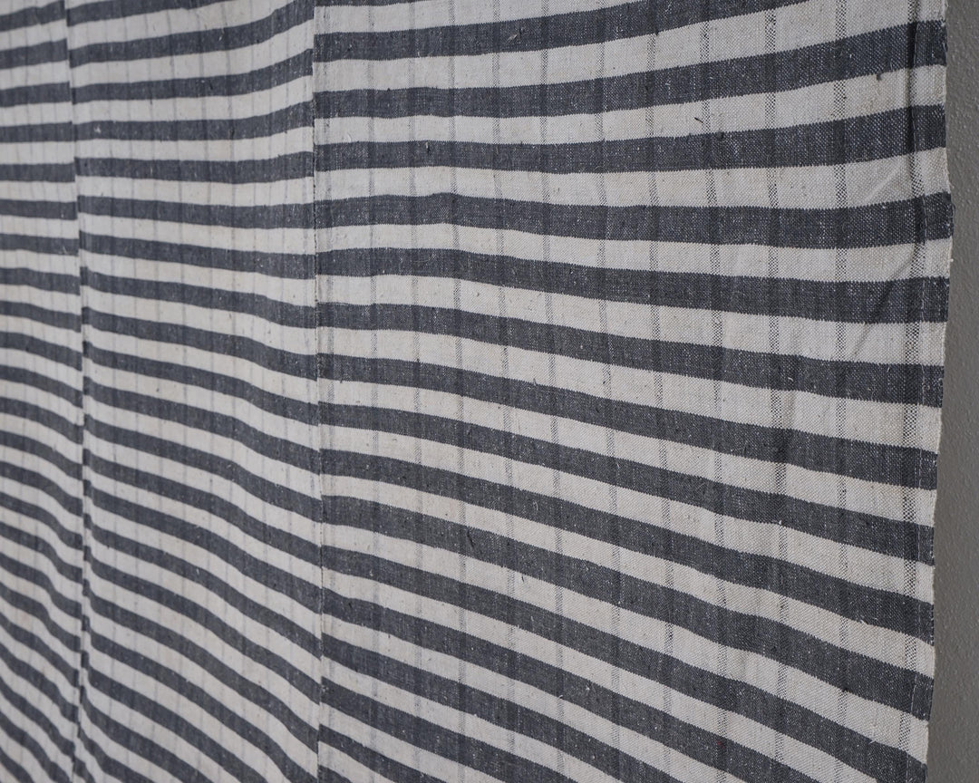 Neutral Kilim Rug 7' 7" x 11' 9" | No. VR67593