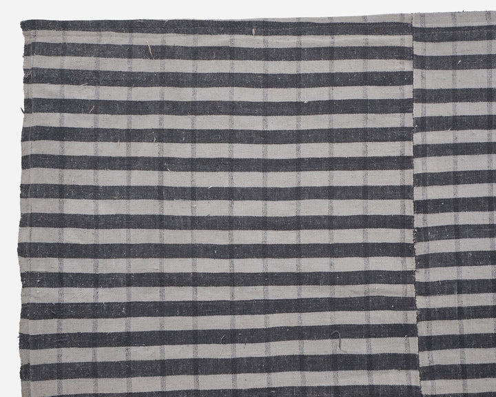 Neutral Kilim Rug 7' 7" x 11' 9" | No. VR67593