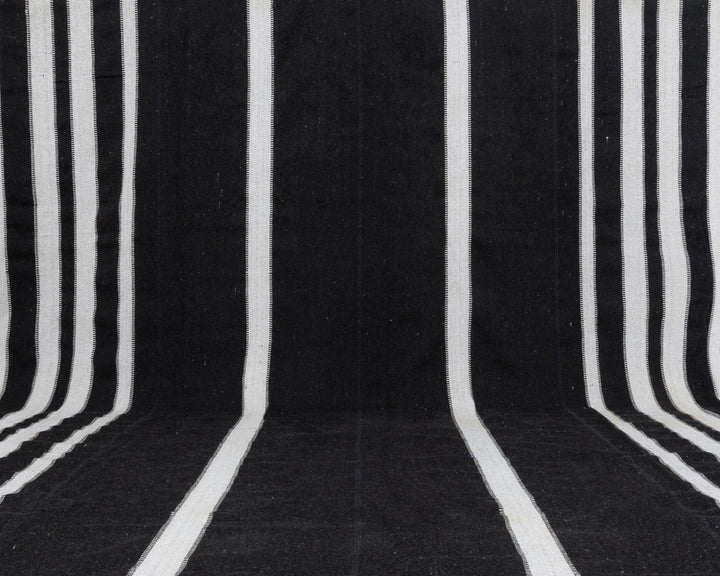 Brown Kilim Rug 12' 10" x 15' 9" | No. VR54675