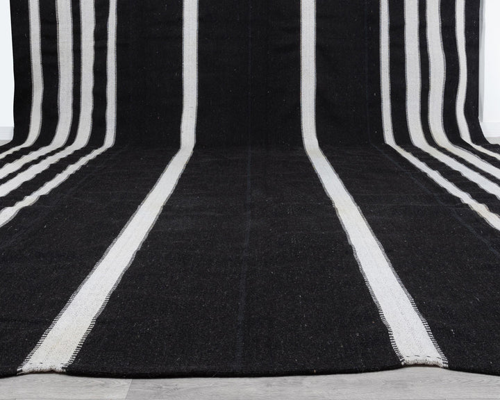 Brown Kilim Rug 12' 10" x 15' 9" | No. VR54675