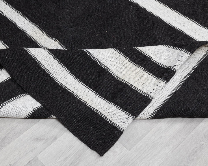Brown Kilim Rug 12' 10" x 15' 9" | No. VR54675