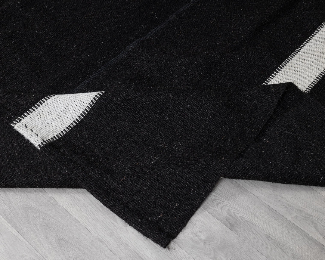 Brown Kilim Rug 9' 10" x 12' 8" | No. VR86967