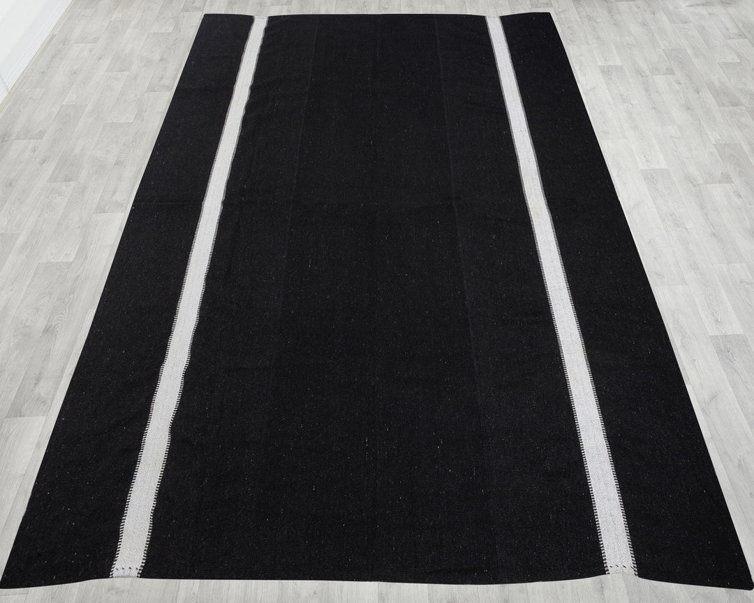 Brown Kilim Rug 9' 10" x 12' 8" | No. VR86967