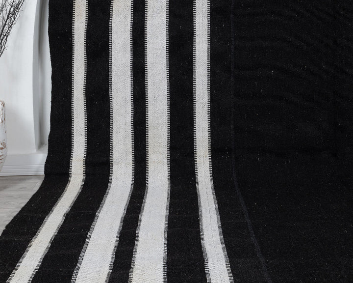 Brown Kilim Rug 9' 9" x 12' 4" | No. VR99394