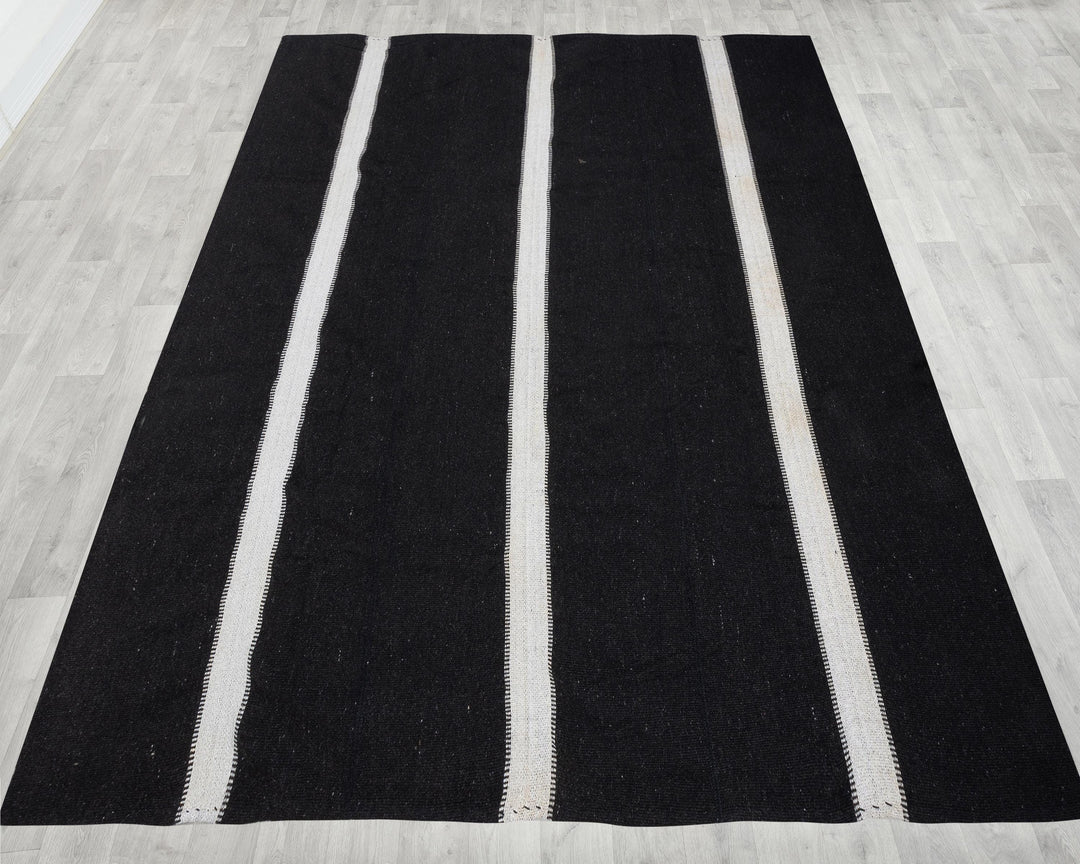 Brown Kilim Rug 8' 6" x 10' 1" | No. VR72850