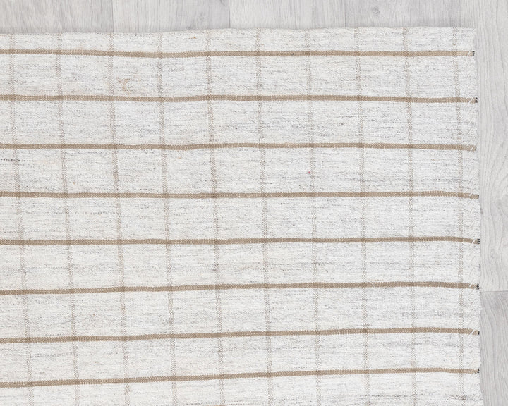 White Runner Rug 2' x 11' 2" | No. VR64357
