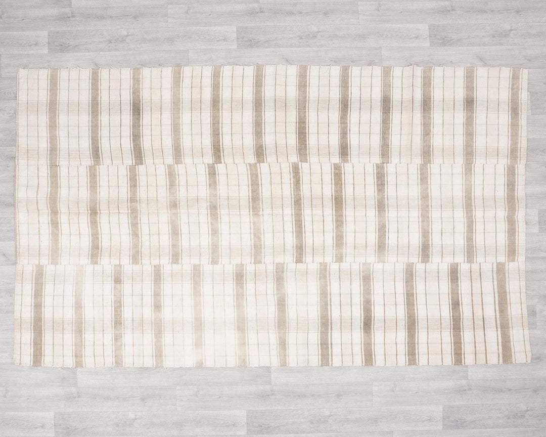 Beige Kilim Rug 5' 1" x 8' 6" | No. VR55935