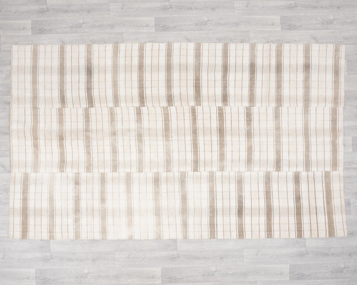 Beige Kilim Rug 5' 1" x 8' 6" | No. VR55935
