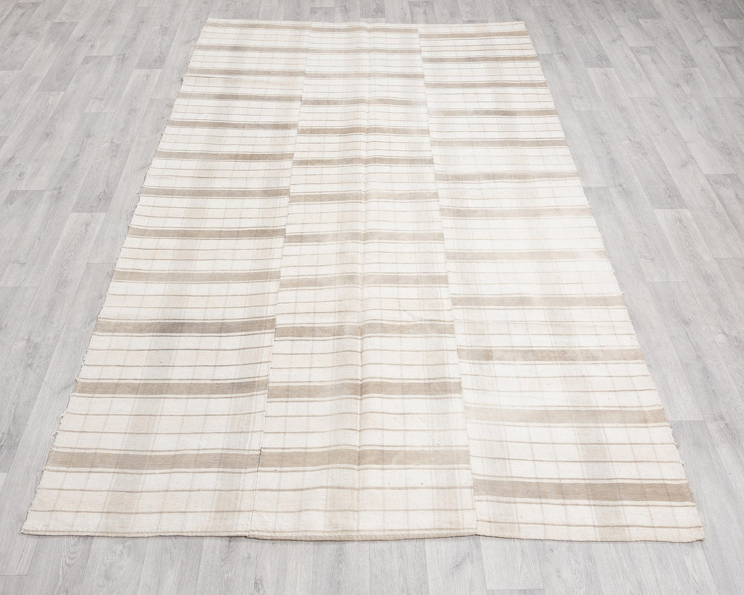 Beige Kilim Rug 5' 1" x 8' 6" | No. VR55935
