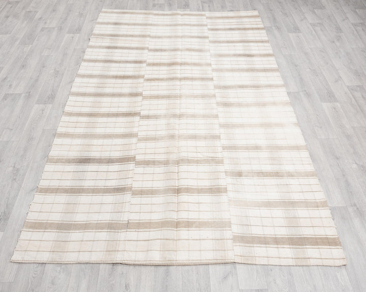 Beige Kilim Rug 5' 1" x 8' 6" | No. VR55935