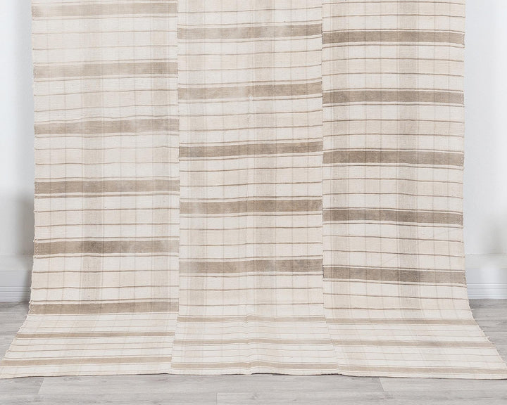 Beige Kilim Rug 5' 1" x 8' 6" | No. VR55935
