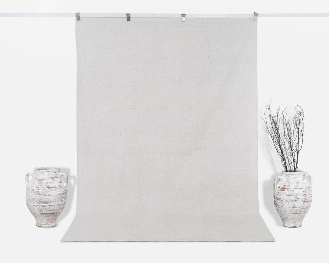 White Kilim Rug 5' 10" x 8' 8" | No. VR39002