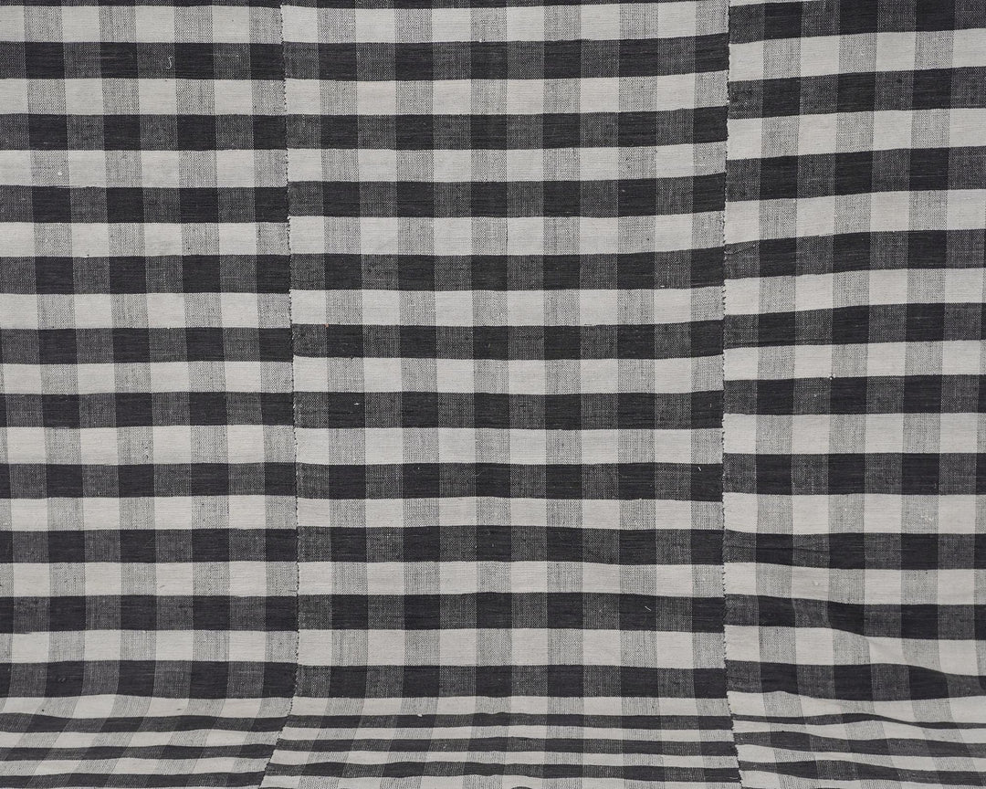 Black Kilim Rug 5' x 7' 7" | No. VR10309