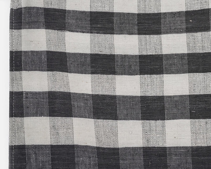 Black Kilim Rug 5' x 7' 7" | No. VR10309