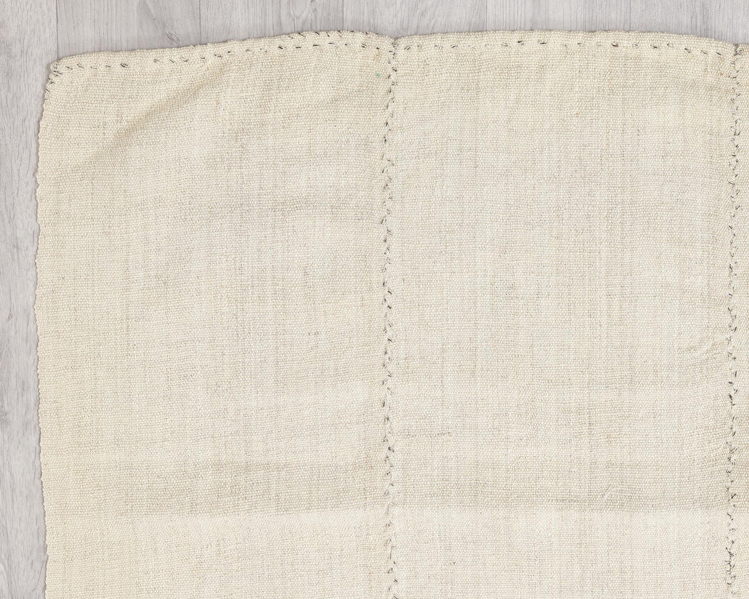 Beige Kilim Rug 5' 1" x 9' 10" | No. VR79334