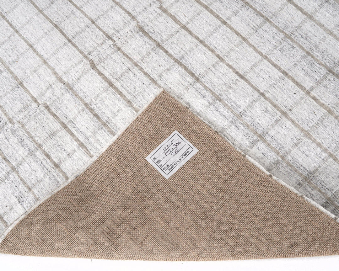 Gray Kilim Rug 6' 1" x 10' | No. VR17092