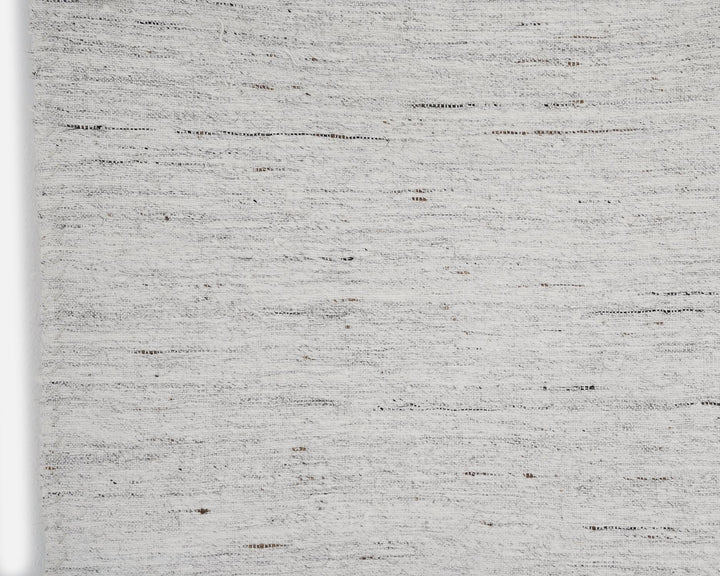White Kilim Rug 6' 2" x 7' 10" | No. VR63735