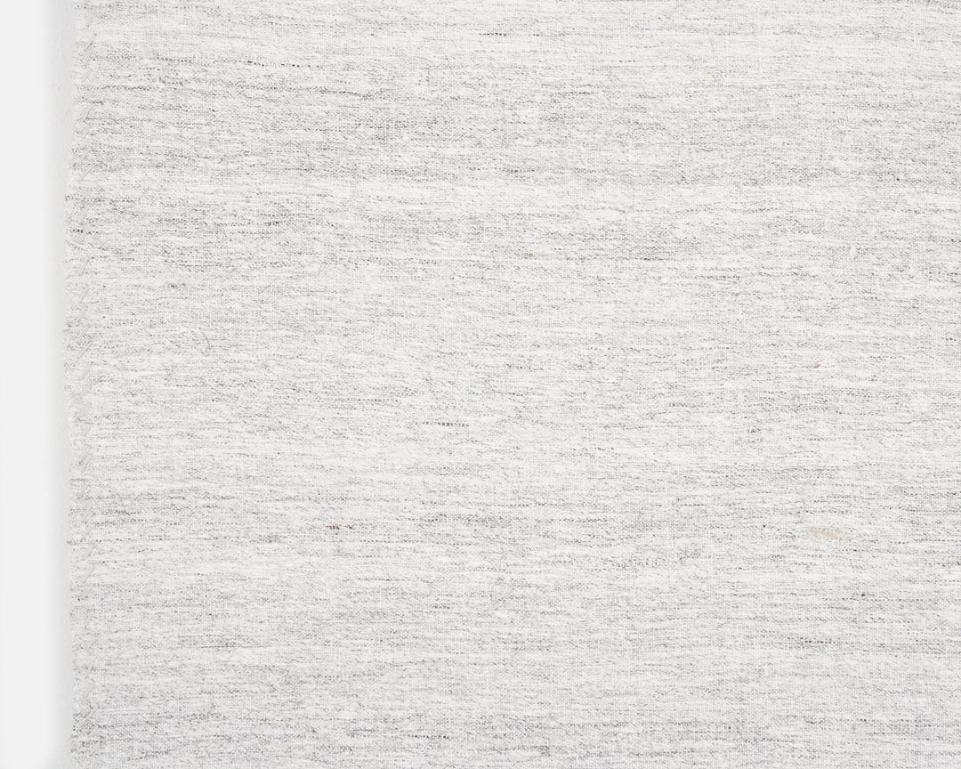 White Kilim Rug 6' 1" x 8' 5" | No. VR72803