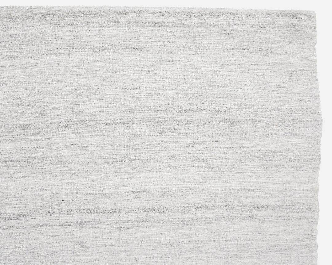 White Kilim Rug 6' 1" x 8' 5" | No. VR72803