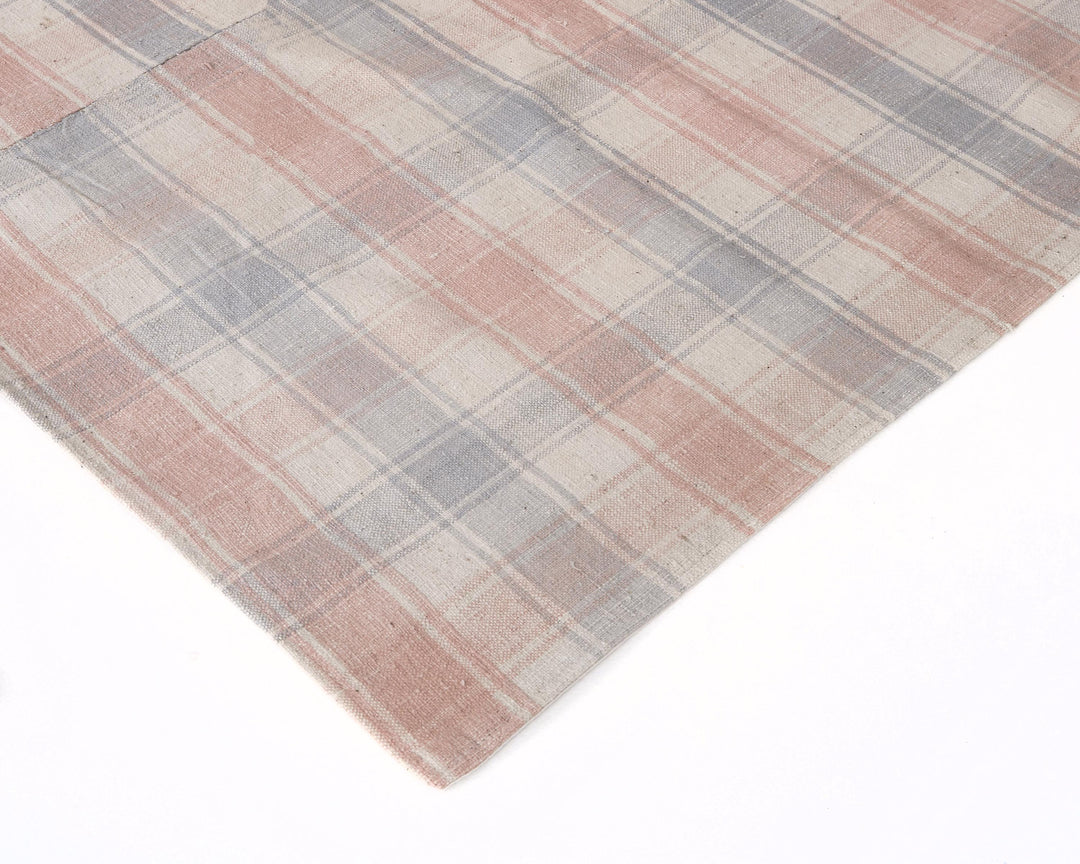 Kilim Rug 5' 6" x 9' 5" | No. VR49138