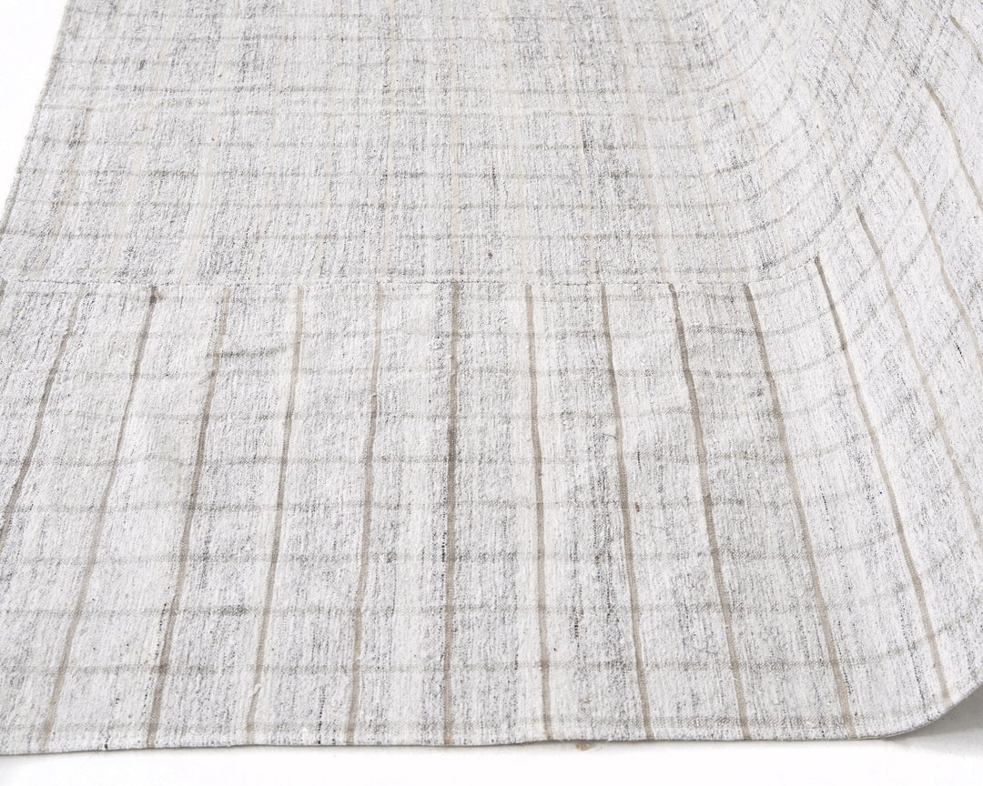 Gray Kilim Rug 5' 9" x 9' | No. VR65105