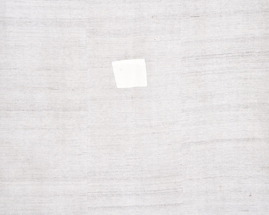 White Kilim Rug 5' 7" x 8' 11" | No. VR79176