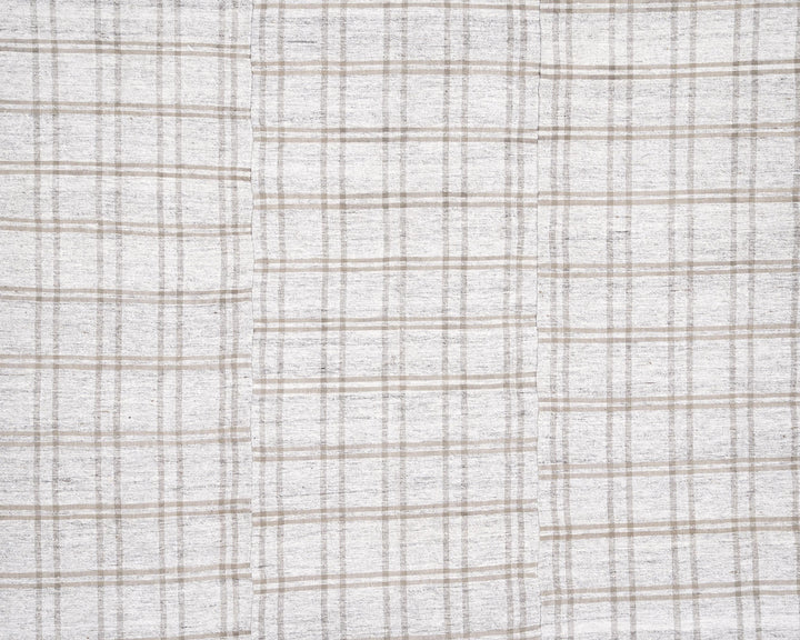 White Kilim Rug 5' 5" x 9' 4" | No. VR25209