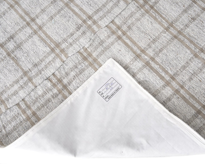 White Kilim Rug 5' 5" x 9' 4" | No. VR25209
