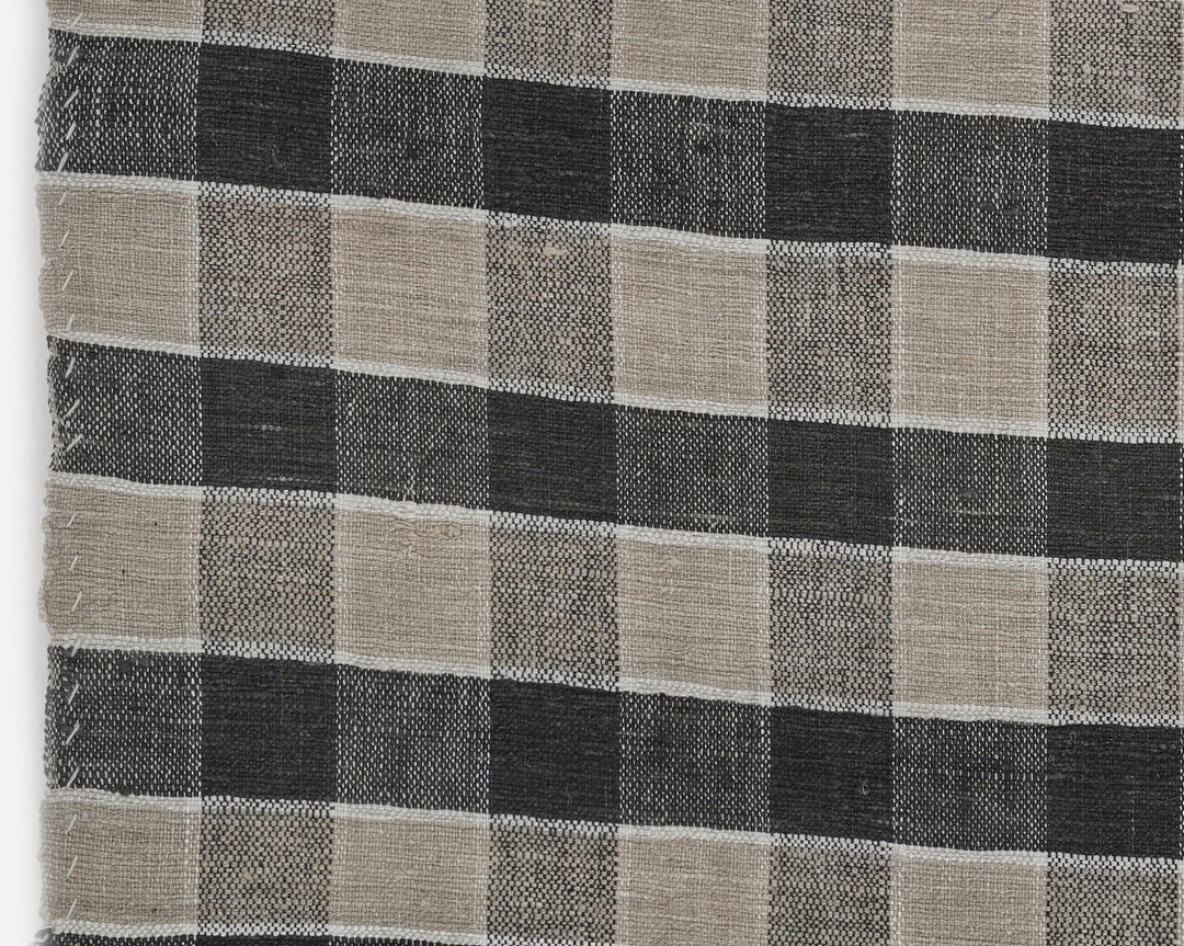 Kilim Rug 5' 11" x 8' 10" | No. VR95527