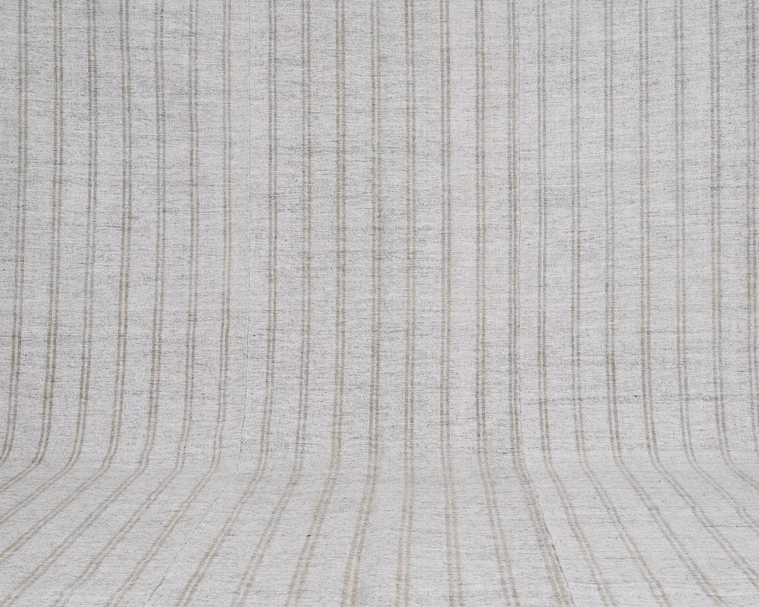 Gray Kilim Rug 7' 2" x 10' 8" | No. VR26587
