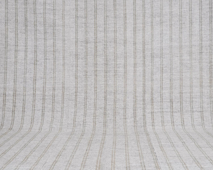 Gray Kilim Rug 7' 2" x 10' 8" | No. VR26587