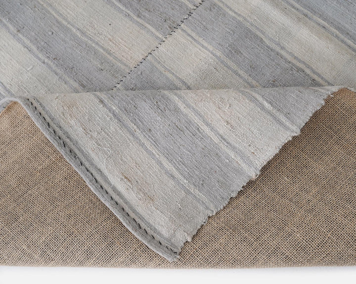 Faded Kilim Rug 5' 11" x 9' 2" | No. VR81223