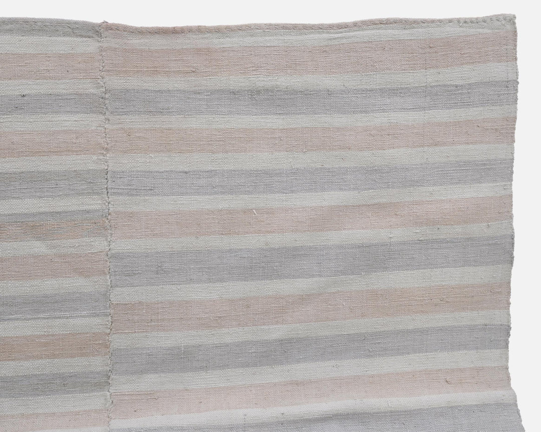 Neutral Kilim Rug 5' 1" x 8' 2" | No. VR59452