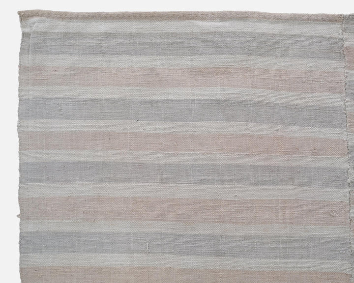 Neutral Kilim Rug 5' 1" x 8' 2" | No. VR59452